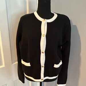 Quince XL Navy Cardigan w white Contrast Trim and gold buttons, patch pockets